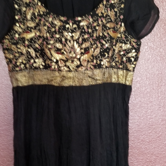 Dress - Picture 3 of 5